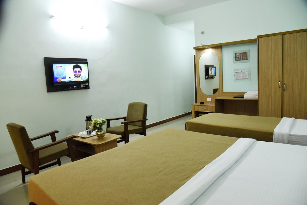 Slr Residency 호텔 Subrahmanya 외부 사진